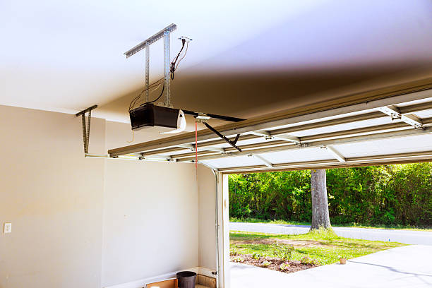 Top rated local Garage Door Roller Replacement specialists in Northford, CT